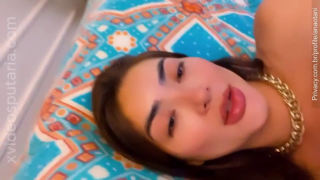 Ana Otani usando consolo e plug anal solo 1